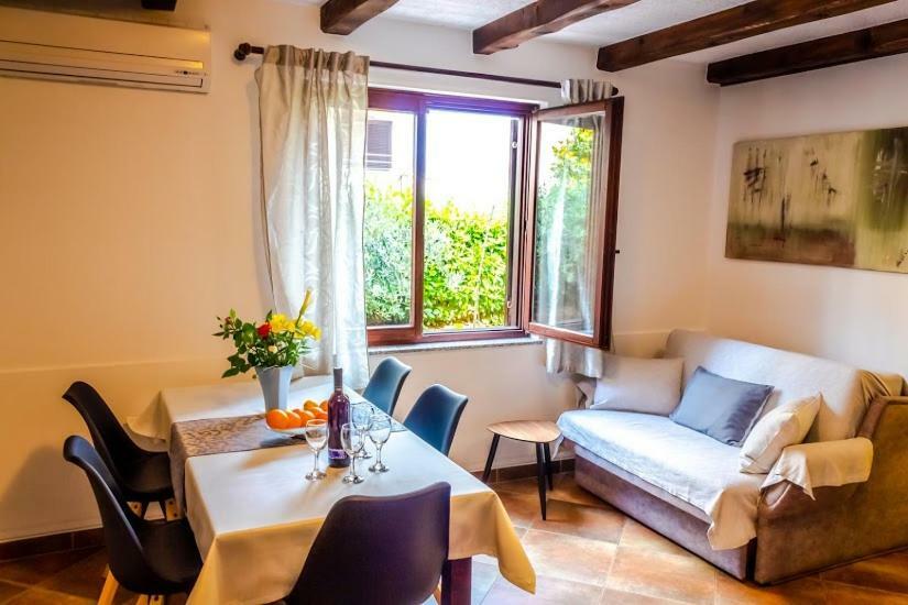 Apartment Katia Pula Luaran gambar